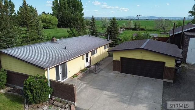 4000 E 97th N, Idaho Falls, ID 83401