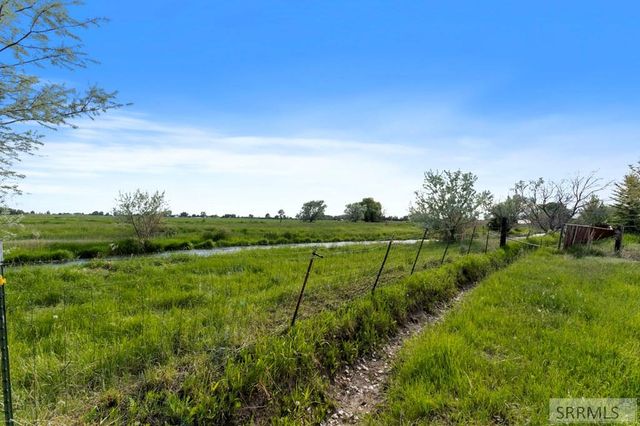4000 E 97th N, Idaho Falls, ID 83401