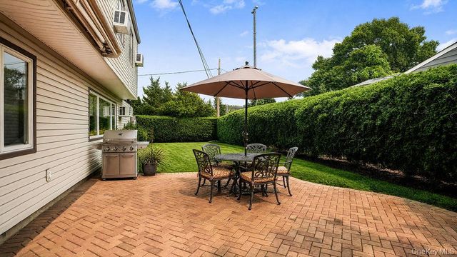 135 Southern Parkway, Plainview, NY 11803