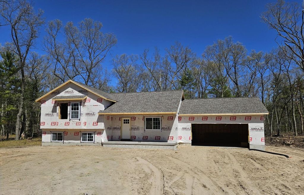 605 Spring Street, Whitehall City, MI 49461