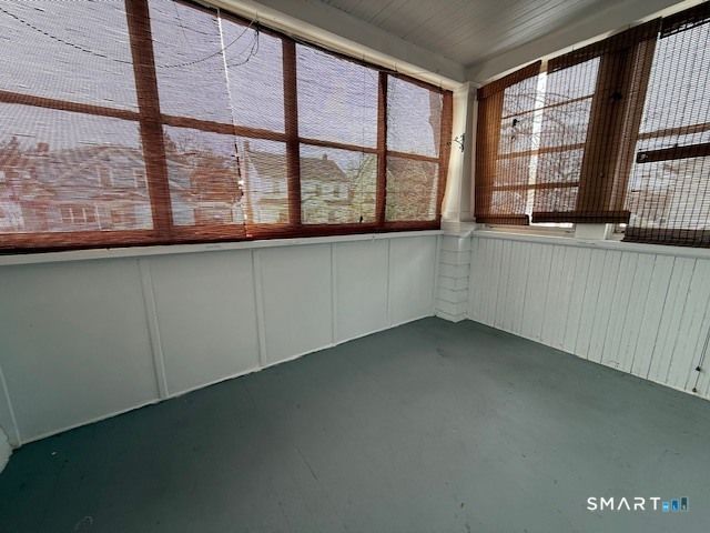 16 Clifton Avenue, Waterbury, CT 06710