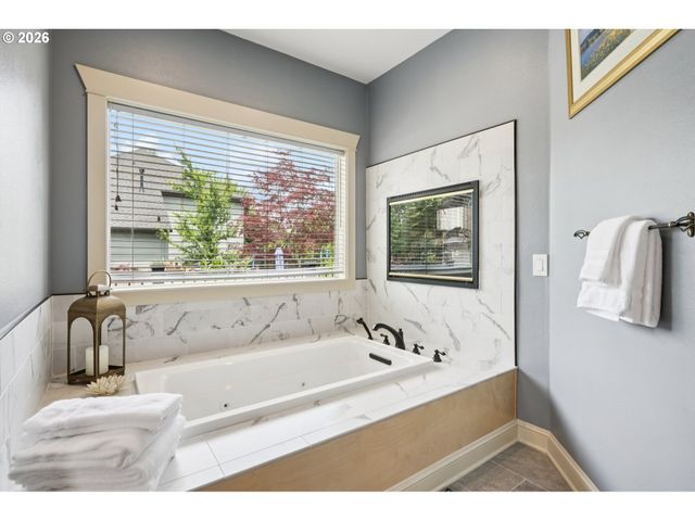 4706 Ne 137TH St, Vancouver, WA 98686