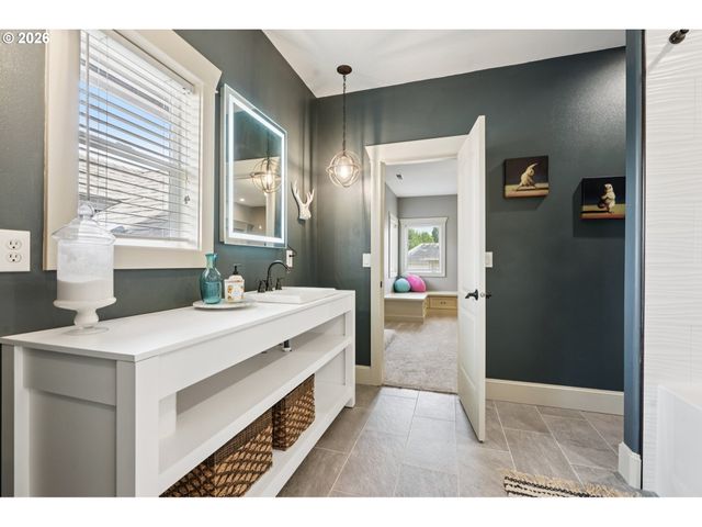 4706 Ne 137TH St, Vancouver, WA 98686