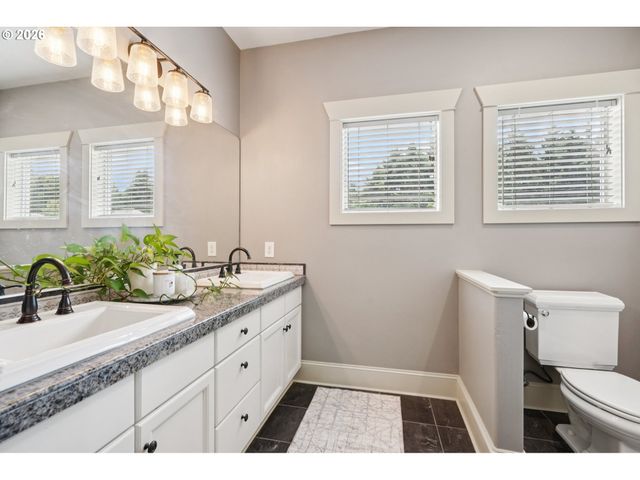 4706 Ne 137TH St, Vancouver, WA 98686