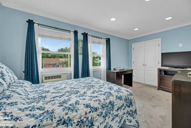 2137 CLINTON Avenue, New York City, NY 10457