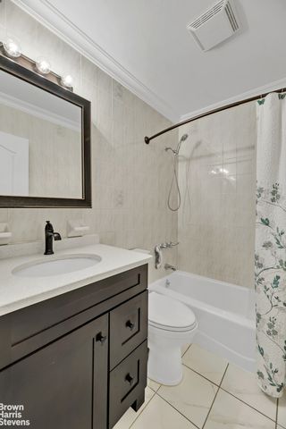 2137 CLINTON Avenue, New York City, NY 10457