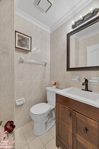 2137 CLINTON Avenue, New York City, NY 10457
