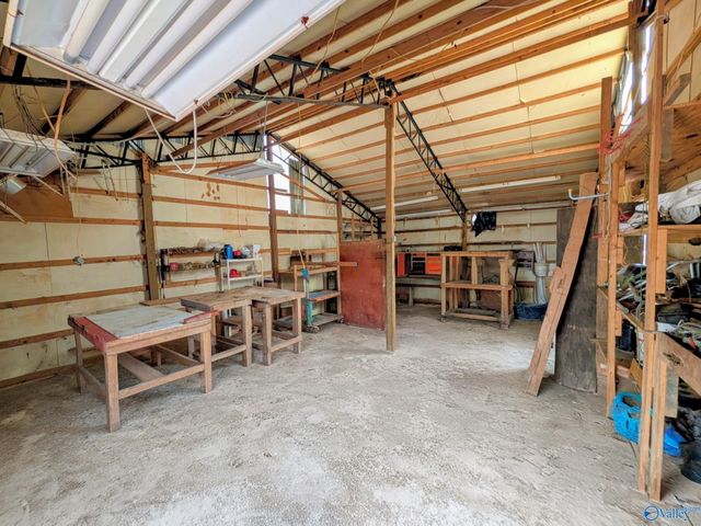 1818 West Lacon Road, Falkville, AL 35622