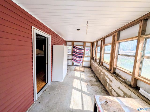 1818 West Lacon Road, Falkville, AL 35622