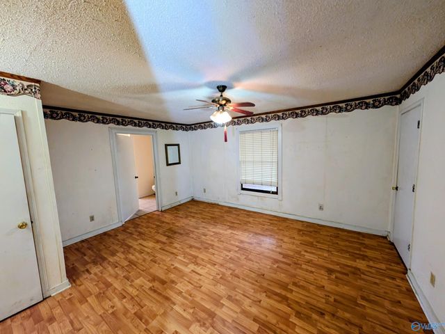 1818 West Lacon Road, Falkville, AL 35622