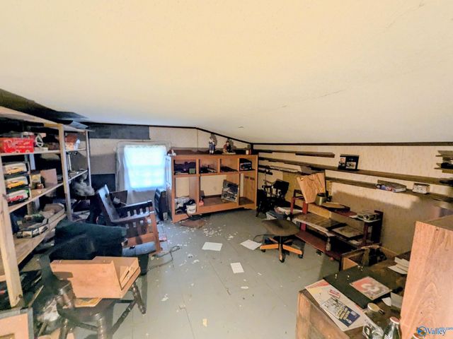 1818 West Lacon Road, Falkville, AL 35622