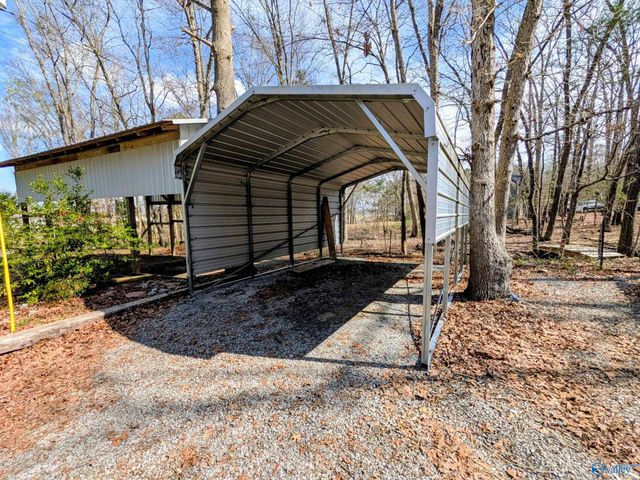 1818 West Lacon Road, Falkville, AL 35622