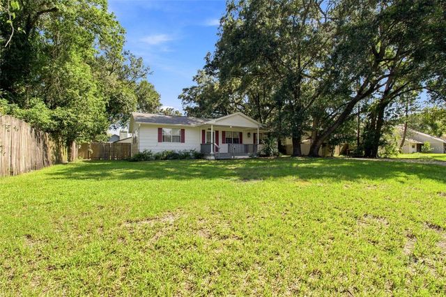 5206 PARADE STREET, Temple Terrace, FL 33617