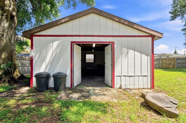 5206 PARADE STREET, Temple Terrace, FL 33617