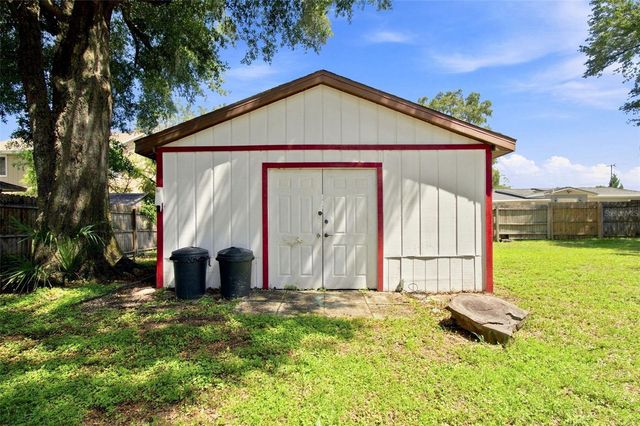 5206 PARADE STREET, Temple Terrace, FL 33617