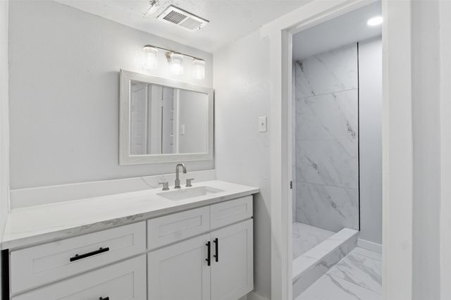 10574 High Hollows Drive 165, Dallas, TX 75230
