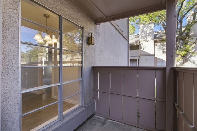 10574 High Hollows Drive 165, Dallas, TX 75230