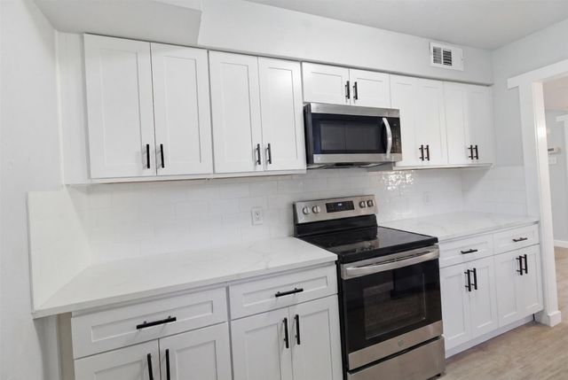10574 High Hollows Drive 165, Dallas, TX 75230