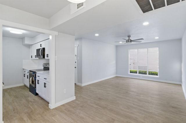 10574 High Hollows Drive 165, Dallas, TX 75230