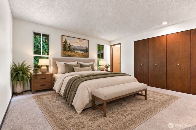 11 NW Bridle Ridge Pl, Bremerton, WA 98311