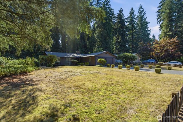 11 NW Bridle Ridge Pl, Bremerton, WA 98311