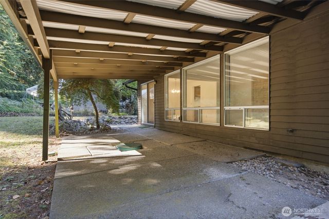 11 NW Bridle Ridge Pl, Bremerton, WA 98311