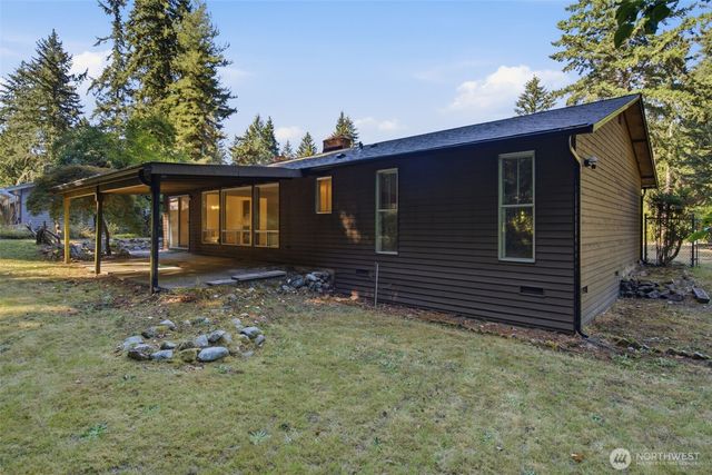 11 NW Bridle Ridge Pl, Bremerton, WA 98311