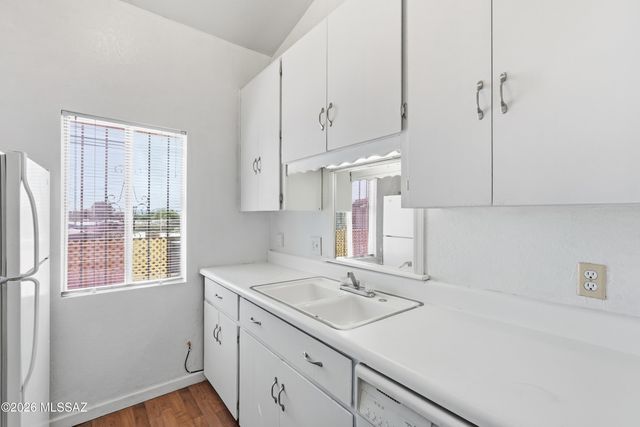 808 S Langley Ave Unit 201, Tucson, AZ 85710