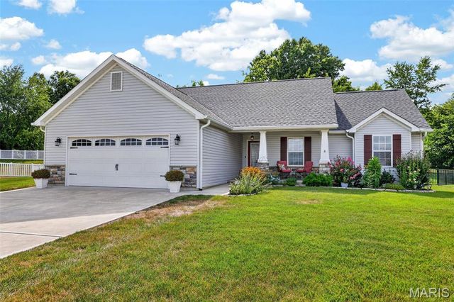 380 Steam Engine Court, Troy, MO 63379