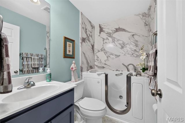 380 Steam Engine Court, Troy, MO 63379