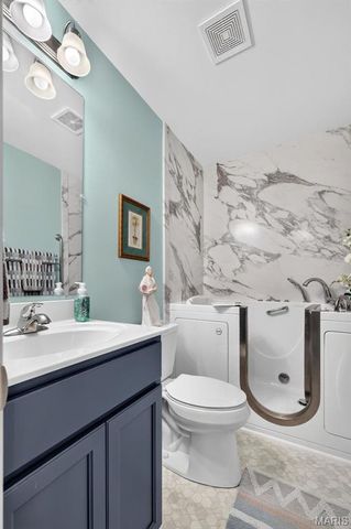 380 Steam Engine Court, Troy, MO 63379
