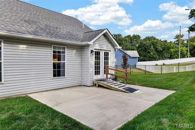 380 Steam Engine Court, Troy, MO 63379