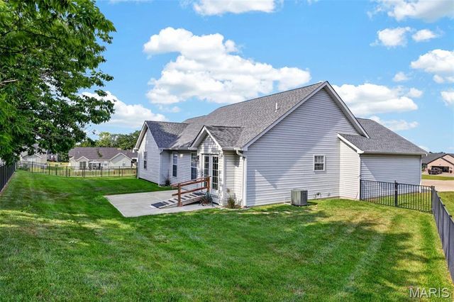 380 Steam Engine Court, Troy, MO 63379