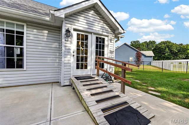380 Steam Engine Court, Troy, MO 63379