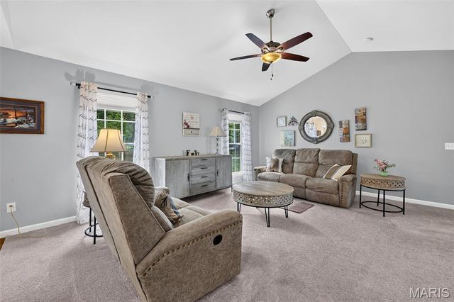380 Steam Engine Court, Troy, MO 63379