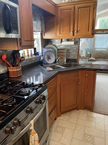 8091 Carriage Lane, Morton Twp, MI 49336