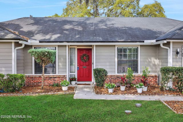 7571 CAPERS Place, Jacksonville, FL 32244