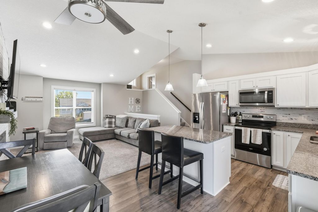 2060 Pleasant Drive, Prescott, WI 54021 — photo 4