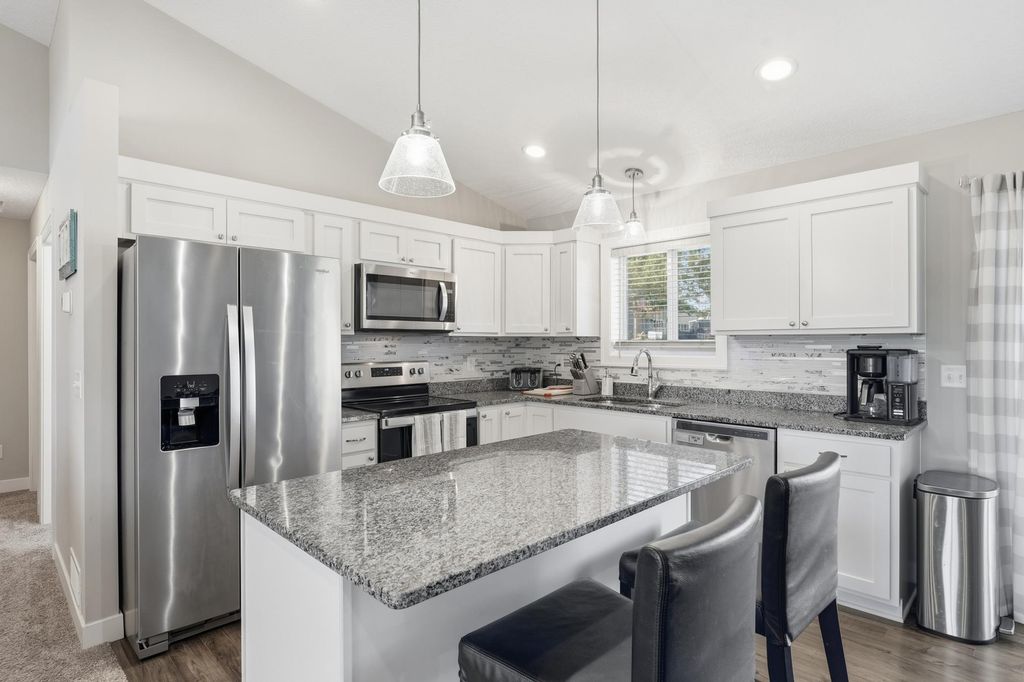2060 Pleasant Drive, Prescott, WI 54021 — photo 5