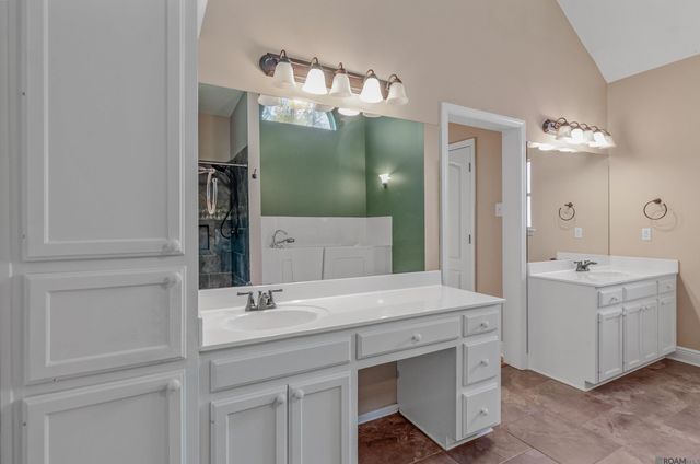 3837 Secretariat Dr, Baton Rouge, LA 70816