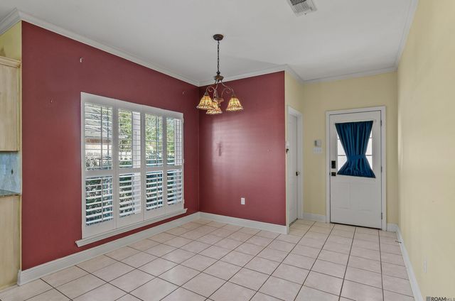 3837 Secretariat Dr, Baton Rouge, LA 70816