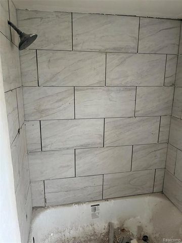 9940 Charlevoix Street, Detroit, MI 48214