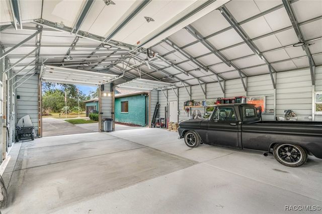 4427 N Butternut Avenue, Beverly Hills, FL 34465