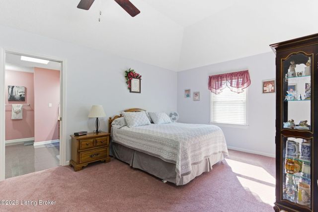 7203 Ben Franklin Ct, Louisville, KY 40214