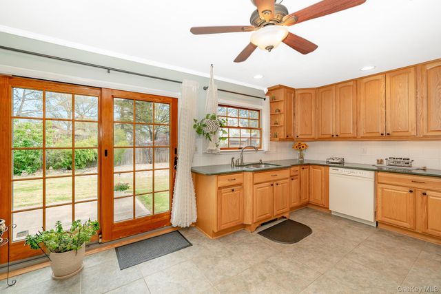 21 Eisenhower Road, Centereach, NY 11720