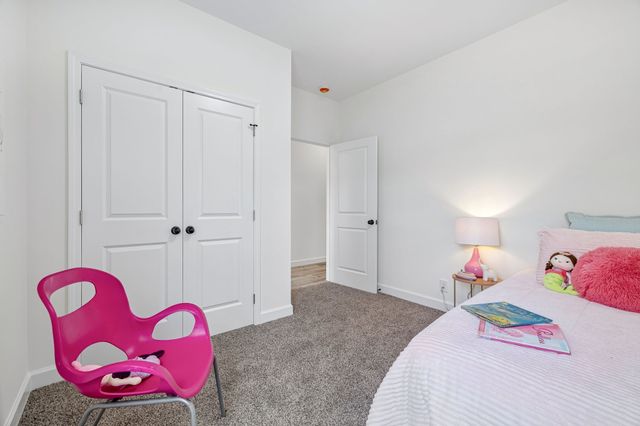 1118 W First Street, Dickson, TN 37055