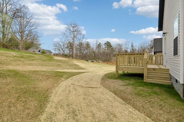 1118 W First Street, Dickson, TN 37055