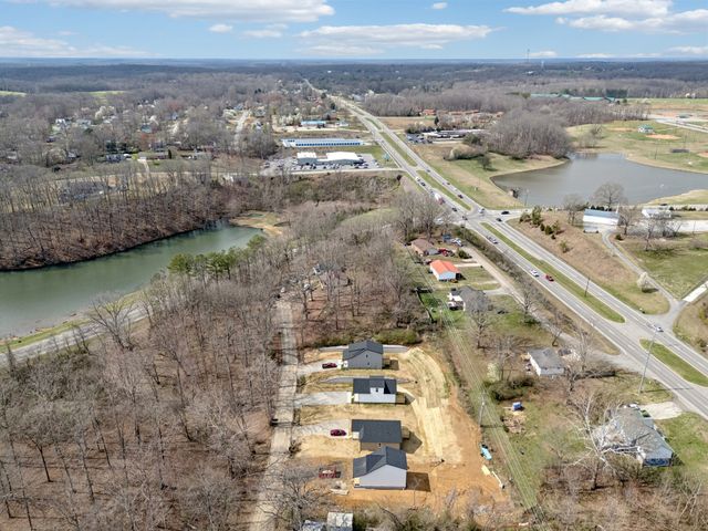 1118 W First Street, Dickson, TN 37055