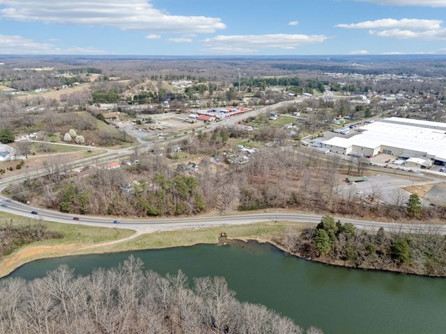 1118 W First Street, Dickson, TN 37055