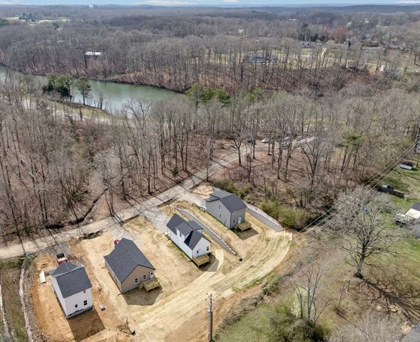 1118 W First Street, Dickson, TN 37055